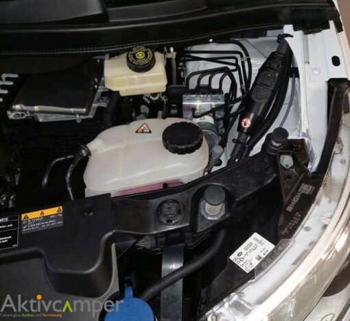 Stecker Motorhaube CEE 230V Landstrom Mercedes Vito Camper