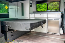 Mercedes Vito V-Klasse EQV Reimo Triostyle Camperausbau Küche Camper Möbel Bett