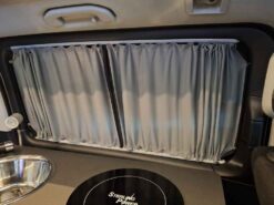 Vorhänge Gardienen und Verdunklung für Mercedes Vito V-Klasse Camper Fahrerhaus Thermomatte mit Magnet passgenau. Innen Schiebetüre